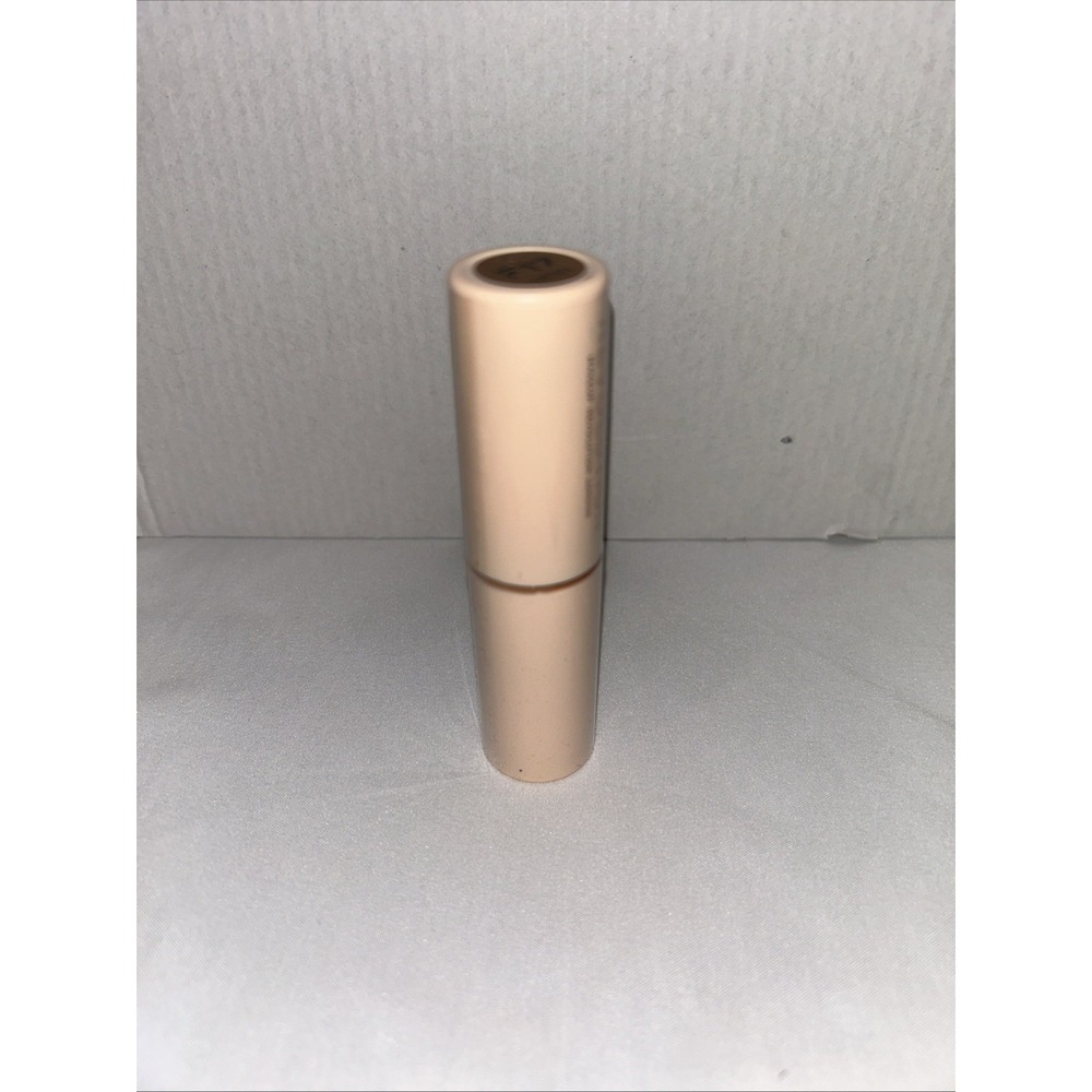 Revolution Beauty‎ Fast Base Concealer Shade F17